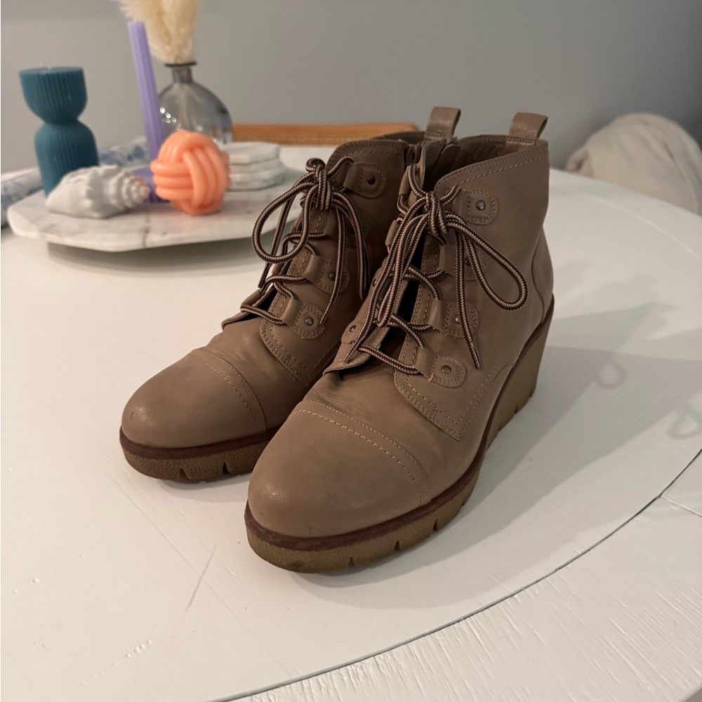 MIA Women's Lace Up Tan Boots